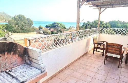 Stylish Home With Views, 4 min Walk to the Beach!! - Foto 32
