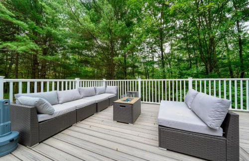 Brand New House with Huge Patio - Photo 44