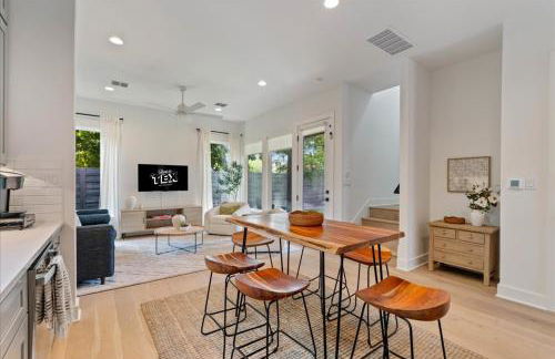 Modern Family Comfort 2BR 2 5BA Sleeps 6 - Foto 14