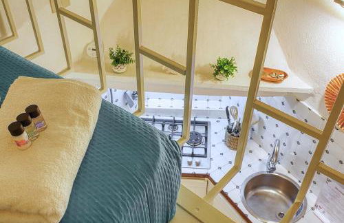 Tra i Vicoli di Sperlonga, Storia, Mare e Relax - Foto 7