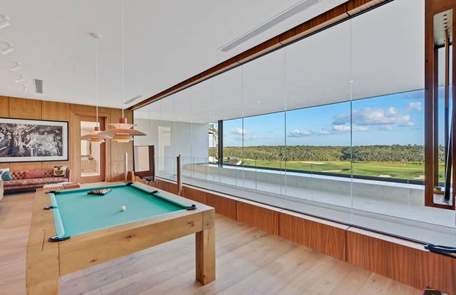 Modern 7BR Villa w Stunning Views of Golf Course - Photo 19