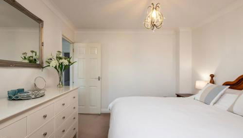 Fabulous High Street Townhouse With Stunning Views & Parking at 'Eagles Nest' - Foto 5