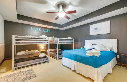 Boat Dock and Kayaks Luxury Lake of the Ozarks Home - Foto 25