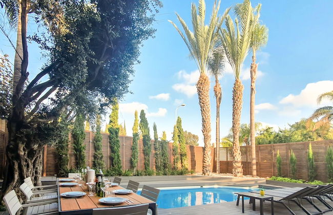 Beautiful Villa Swimming Pool 6 Bdrms H3 - Foto 1