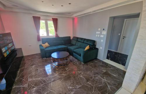 Apartment Casa Lumina - 5 minutes to the airport - Foto 44