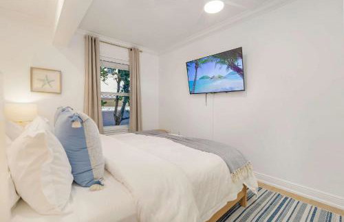 Designer condo w oceanfront & walk to Worth Ave - Photo 18