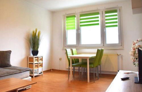 GUWO Gästewohnung Platanenstraße 1 - Foto 1