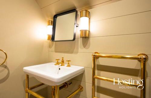 The Writers Retreat - Photo 46