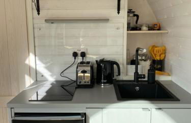 Jam First - Lydcott Glamping, Cornish Sea Views - Foto 5