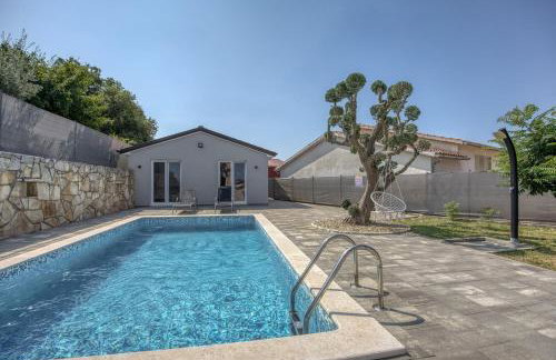 Romantic Studio Apartment with Private Pool - Foto 25