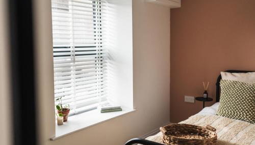 Wych Cottage, Striking 2 Bed, Parking, Ground Floor Flat - Step Free - Foto 3