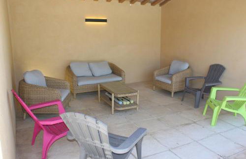 Mas La Gentille ,,, à la campagne , beautiful outdoor , swimming pool , pool house , Nice green Garden , BBQ ,,, only for you , pour passer un séjour inoubliable - Photo 17