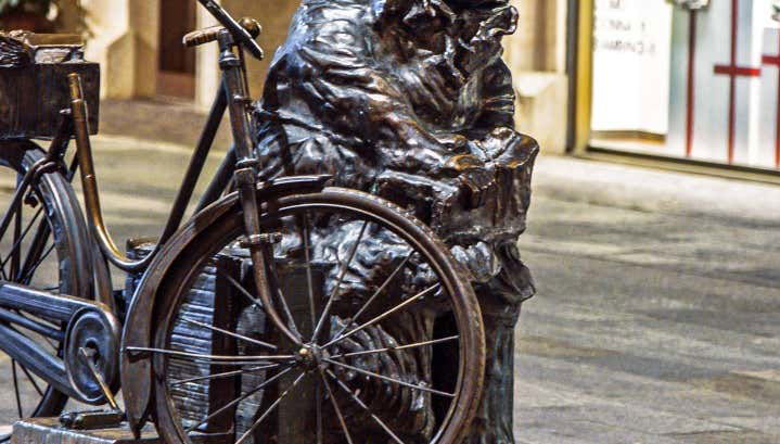 Visite gastronomique dans Parme à vélo