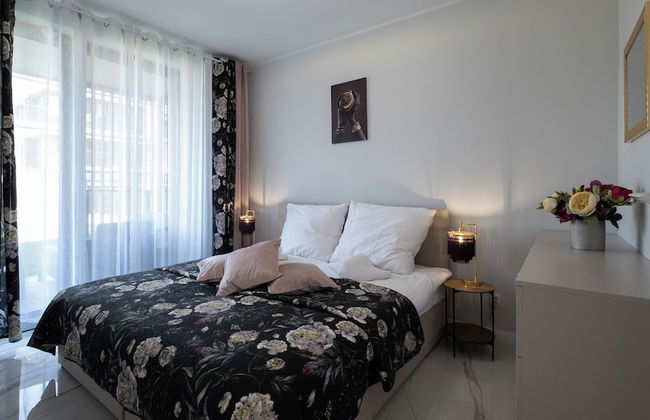 Apartamenty Sun & Snow Laguna Beskidów - Photo 3