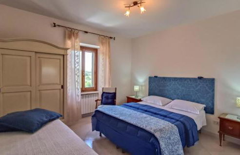 Beautiful Home In Preci With Wifi - Foto 4