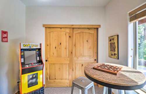 Flathead Lake Getaway with Balcony, Fireplace! - Foto 7