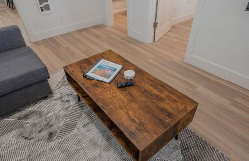 #StayInMyDistrict Coos Bay Primrose Cottage - Foto 3