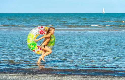 3 Bedroom Nice Home In Albarella Ro - Foto 47