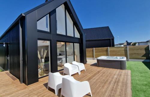 LES PORTSALLAISES piscine ou spa à 300m de la plage - Photo 25