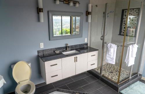 Stunning Home & Spectacular View - Photo 5