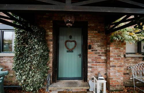 Private Luxury Open-Plan Barn Conversion - Photo 21