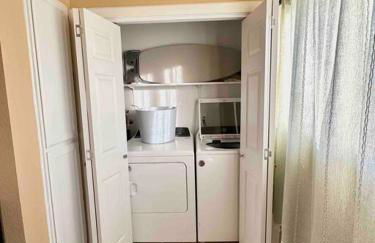 Cozy Cabin in the City of Winnemucca plus GYM - Foto 11