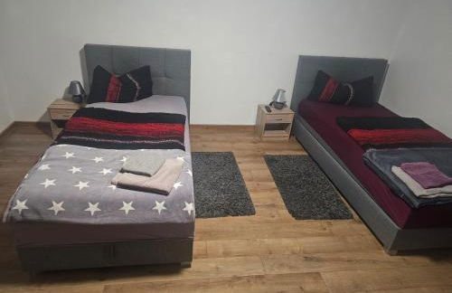 Schöne Vollausgestattete Monteurs- Gästewohnung in der Gartenstadt Leuna und nähe Geiseltalsee für 4 Personen 2409 - Foto 1