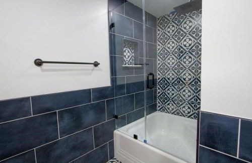 Dreamy Farmhouse in Studio City - Foto 26