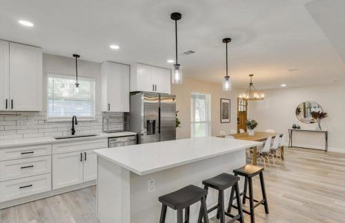 Gorgeous Sunny Home for Big Groups w Private Pool - Foto 17