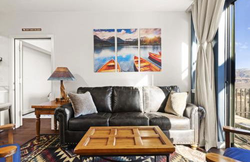 Top Floor Deer Valley Gondola Lakefront Condo- Great views - Photo 4