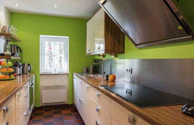 Nice House with Sauna, Fireplace, & Large Garden near Aubel - Foto 12