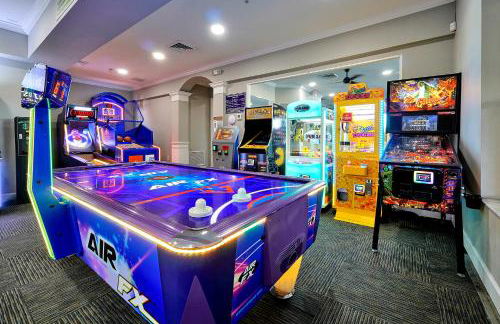 The Perch-2 Miles from Disney, Movie Theatre & Water Park - Foto 54