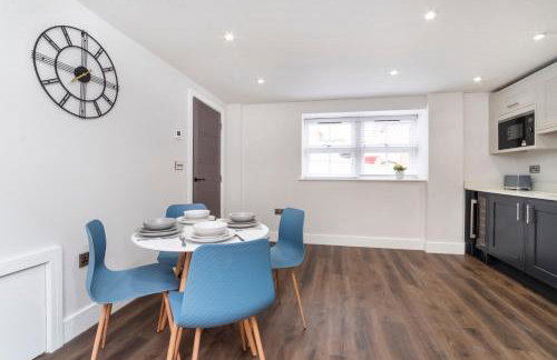 The Old Hotel - Photo 61