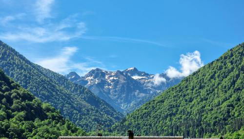 Luchon superbe appartement 8 places 80m2 vue montagne 180 - Foto 2