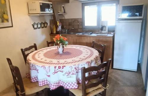 Appartement avec piscine privée et vue château proche Sarlat - FR-1-616-39 - Foto 27