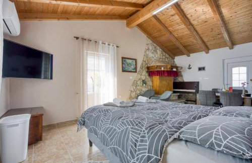 Romantic Studio Apartment with Private Pool - Foto 14