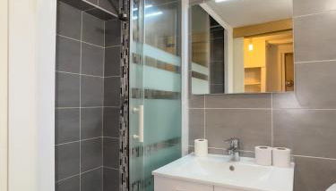 Dionysos - Photo 5, towels, Shower