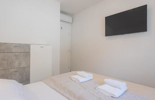 Luxury Villa Kristina with Heated Pool near Omis for 12 Guests - Foto 26