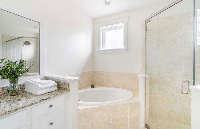 Pearl by Avantstay Idyllic Seaside Getaway w/ 2 Large Decks & Lush Garden - Foto 15