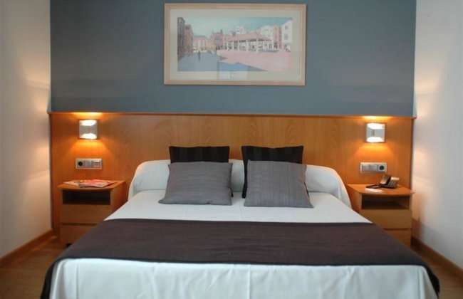 Aparthotel Atenea Valles - Photo 110