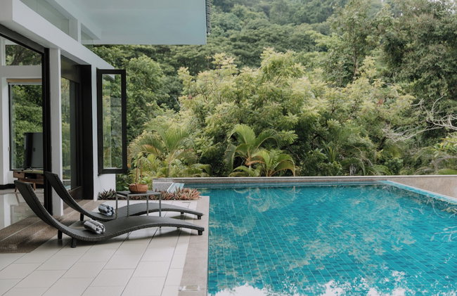 Villa 4 Luxury Private Pool Villa - Photo 1