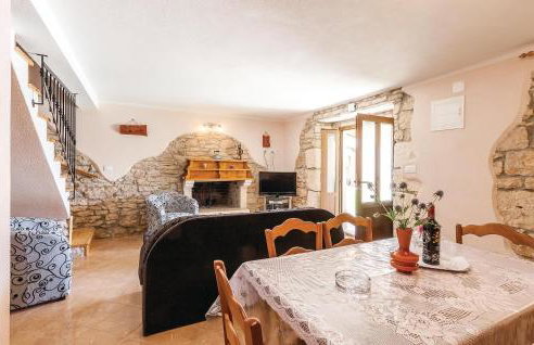 Two-Bedroom Holiday Home In Divsici - Foto 16