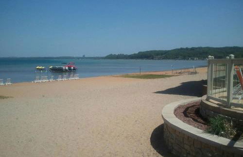 Lovely 2-bedroom Suite with lots of Amenities - Foto 16