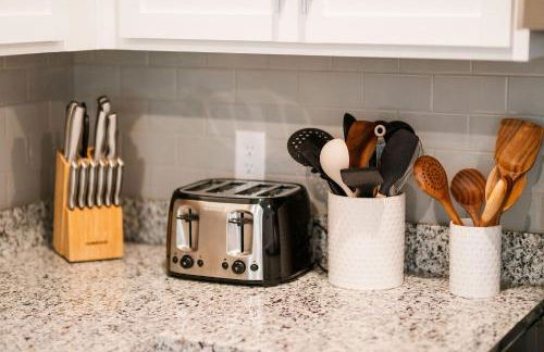 Savvy Retreat Pooler King Bed Gym Pool - Foto 14