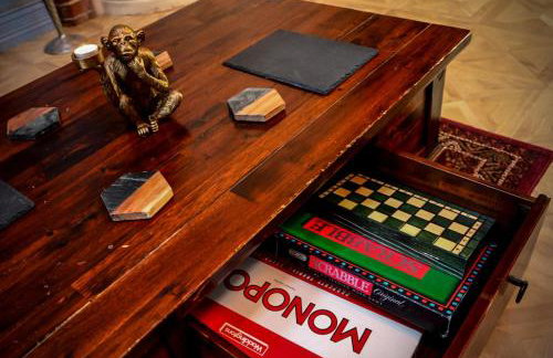 Seaside Chapel Retreat - 3-Bed Church Conversion - Snug Cinema & Free Parking - Foto 8