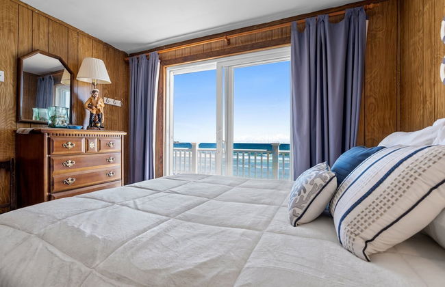 Beachfront Pet Friendly Sleeps 15 Bbq! - Photo 3