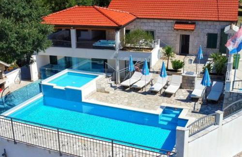 Heritage house Stipanovi dvori with heated pool and jacuzzi - Foto 2