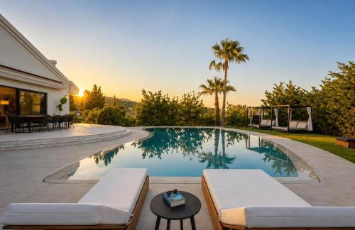Gregorys Private Luxury Villa with Heated Pool & Gardens - Foto 4