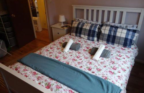 NEW Cosy 2 Bedroom Flat - Englefield Green - Foto 6