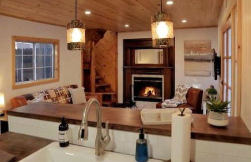 La Petite - Heart of Town - Stunning Remodel - Foto 5